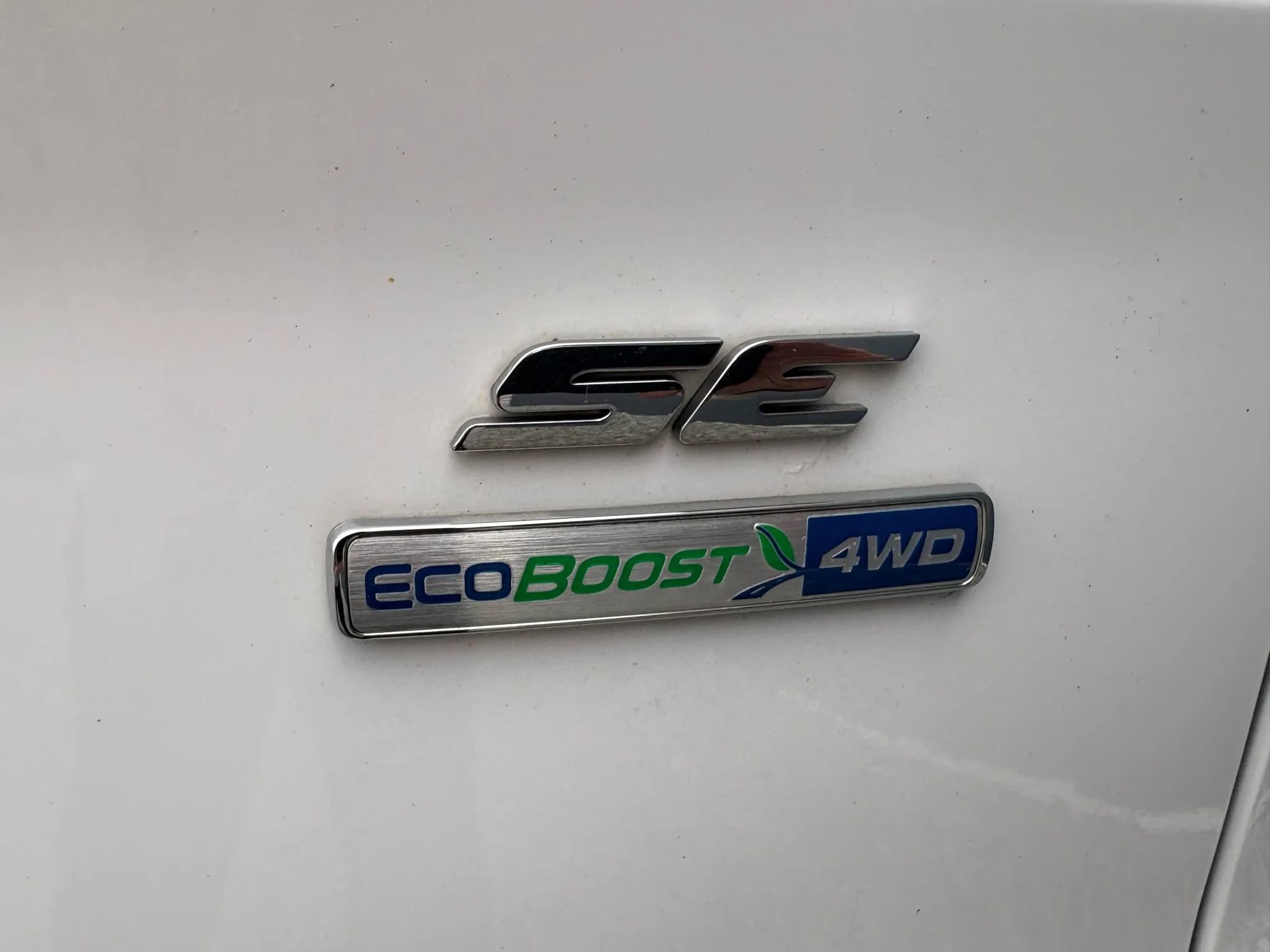 Used 2014 Ford Escape SE image 26