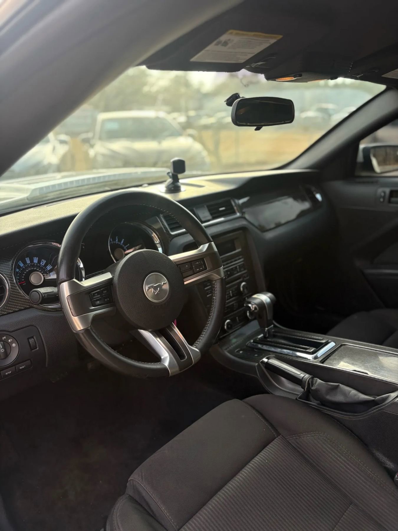 Used 2011 Ford Mustang GT Premium image 28