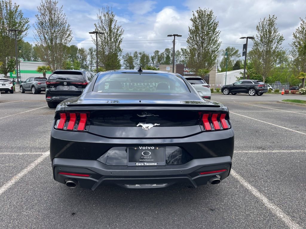 Used 2025 Ford Mustang Premium RWD image 18