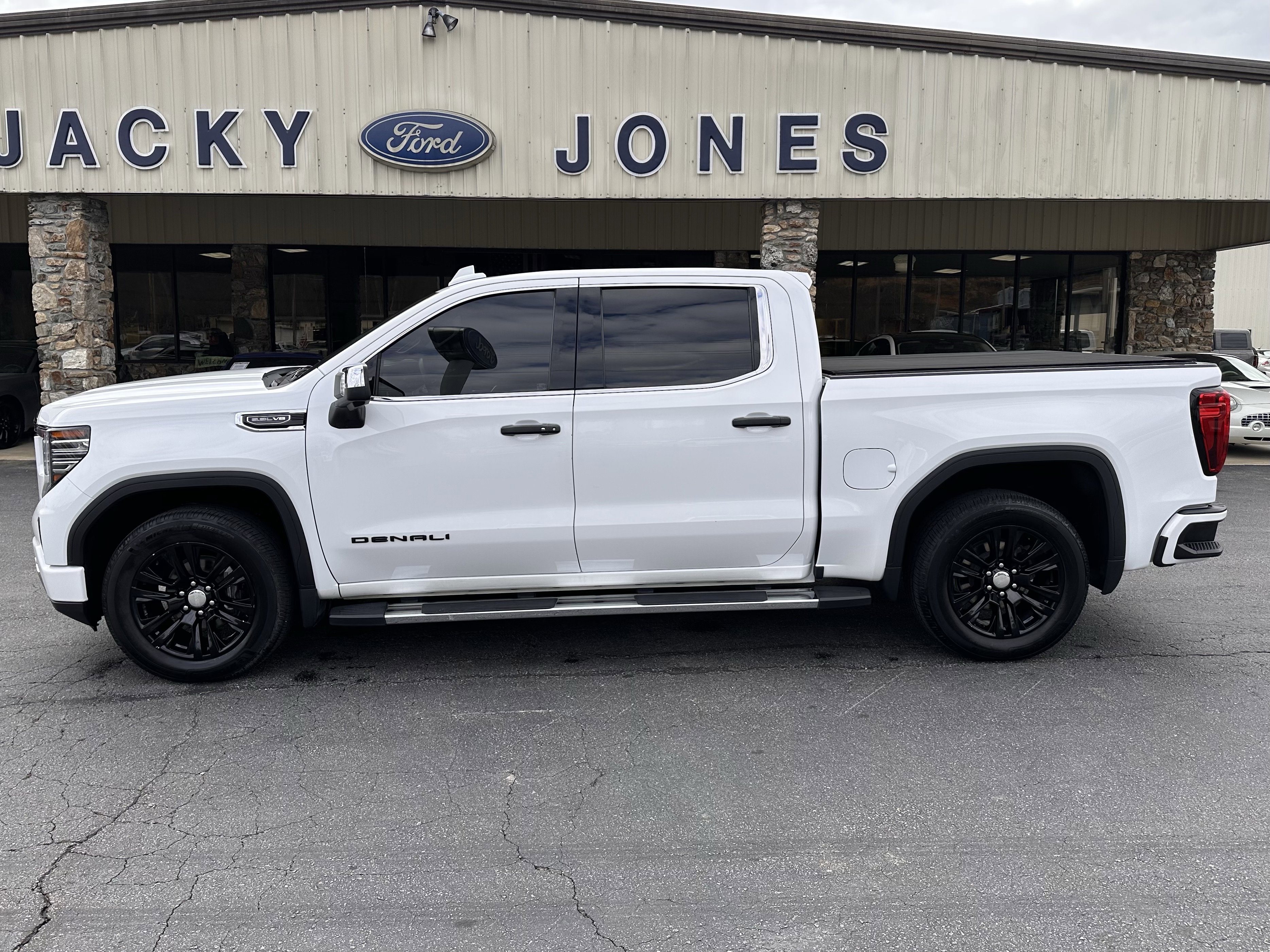 Used 2023 GMC Sierra 1500 Denali