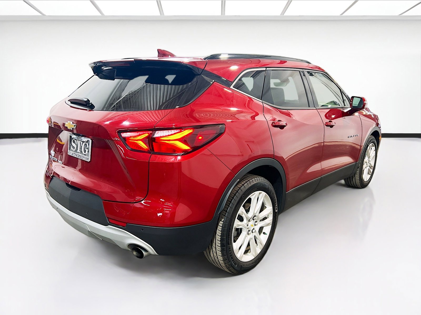 Used 2019 Chevrolet Blazer LT w/ Sun and Wheels Package image 4