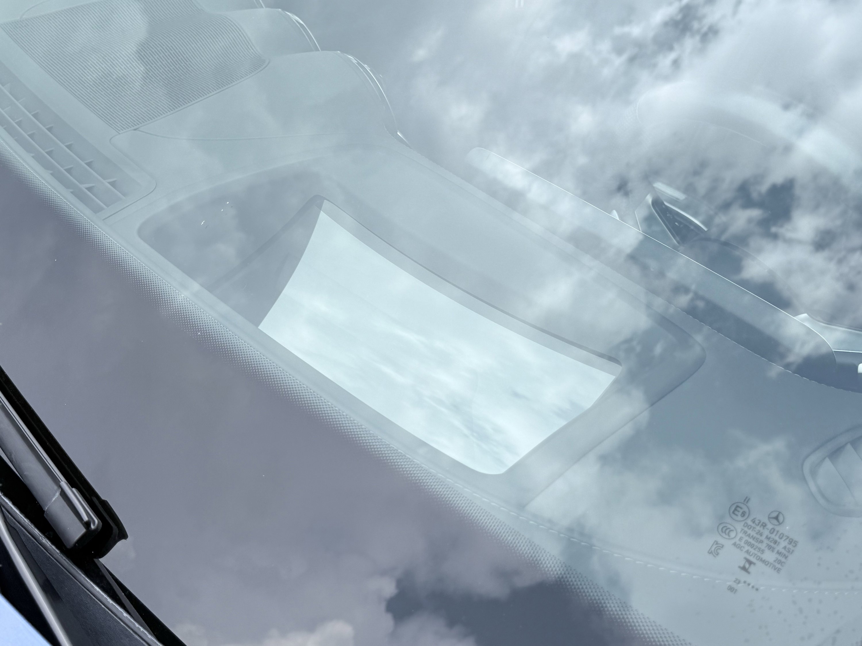 Used 2024 Mercedes-Benz GLC 300 4MATIC w/ AMG Line image 19