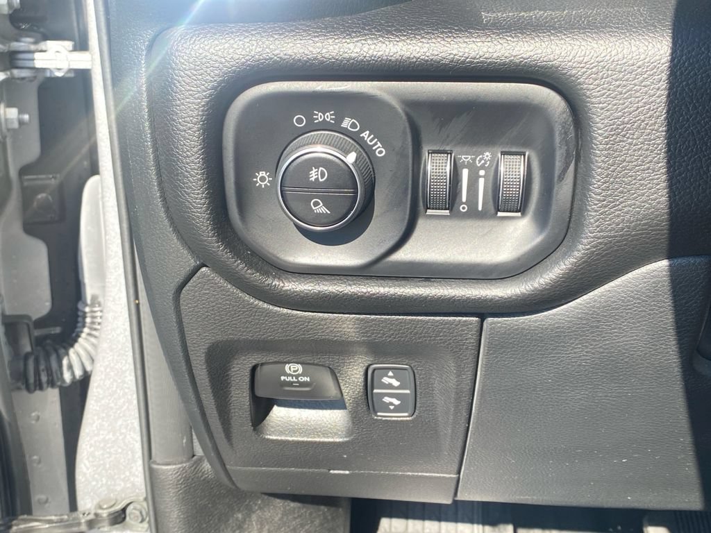 Used 2025 RAM 1500 Laramie RWD image 23