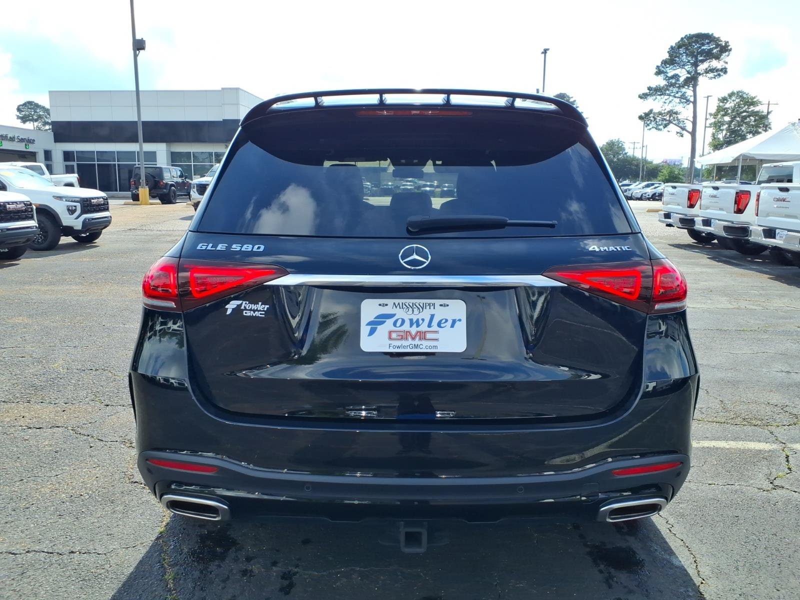 Used 2021 Mercedes-Benz GLE 580 4MATIC image 4