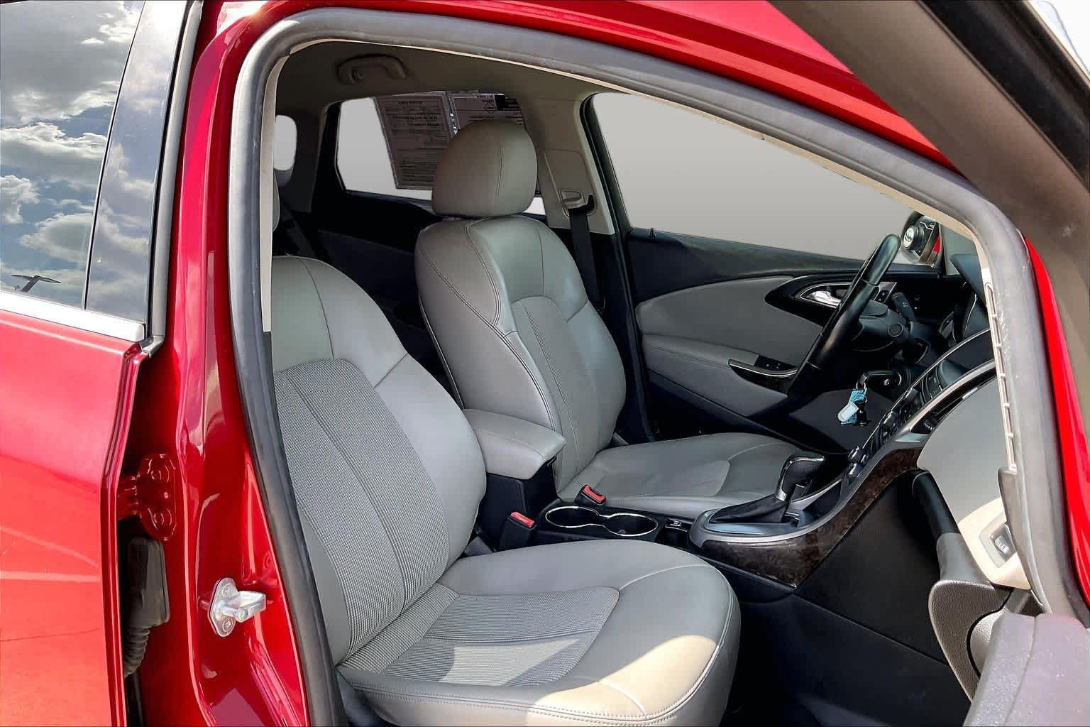 Used 2012 Buick Verano FWD image 5