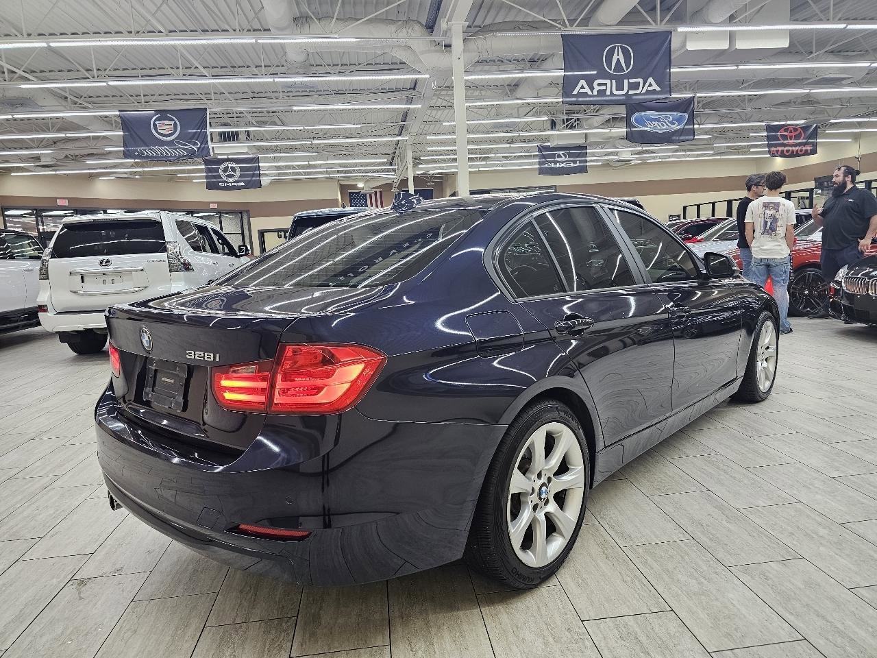 Used 2015 BMW 328i Sedan image 6