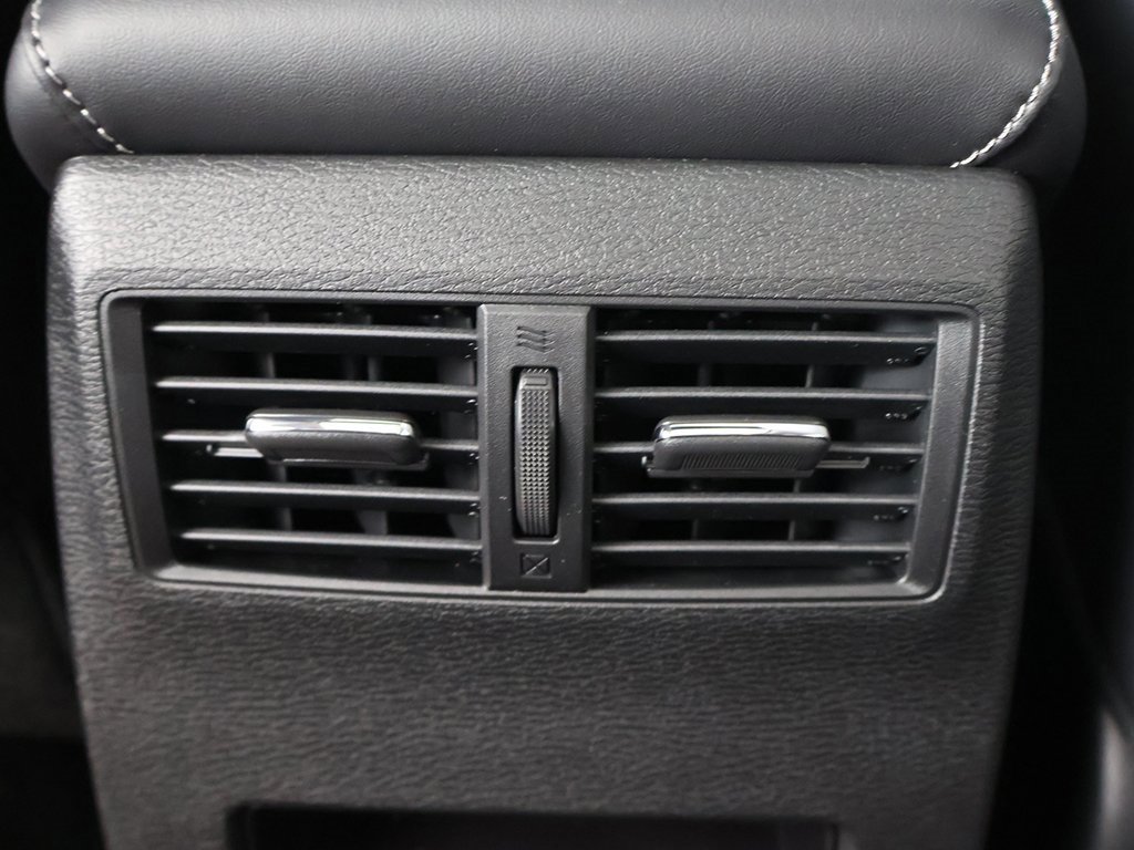 New 2025 Mitsubishi Outlander SE image 58