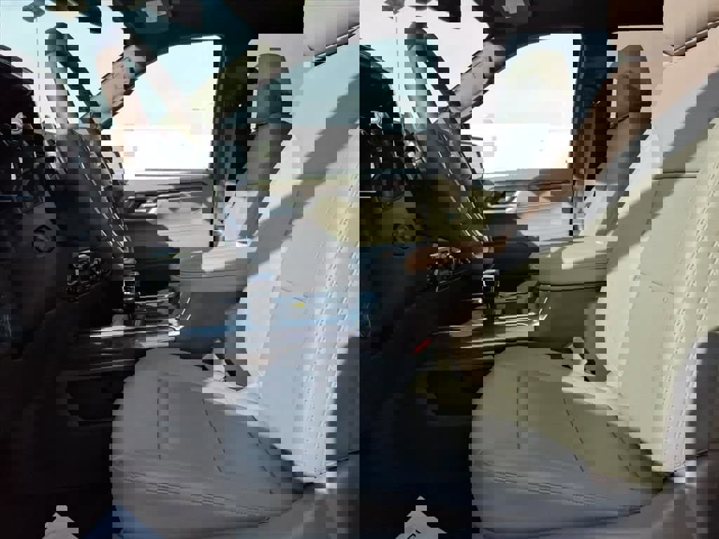 New 2026 Chevrolet Silverado 1500 LTZ w/ LTZ Premium Package image 13