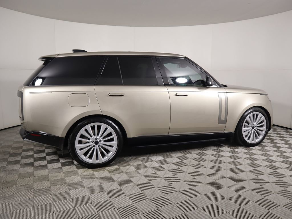 New 2026 Land Rover Range Rover SE AWD/4WD image 4