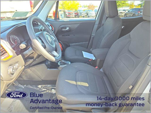 Used 2020 Jeep Renegade Latitude AWD/4WD image 12