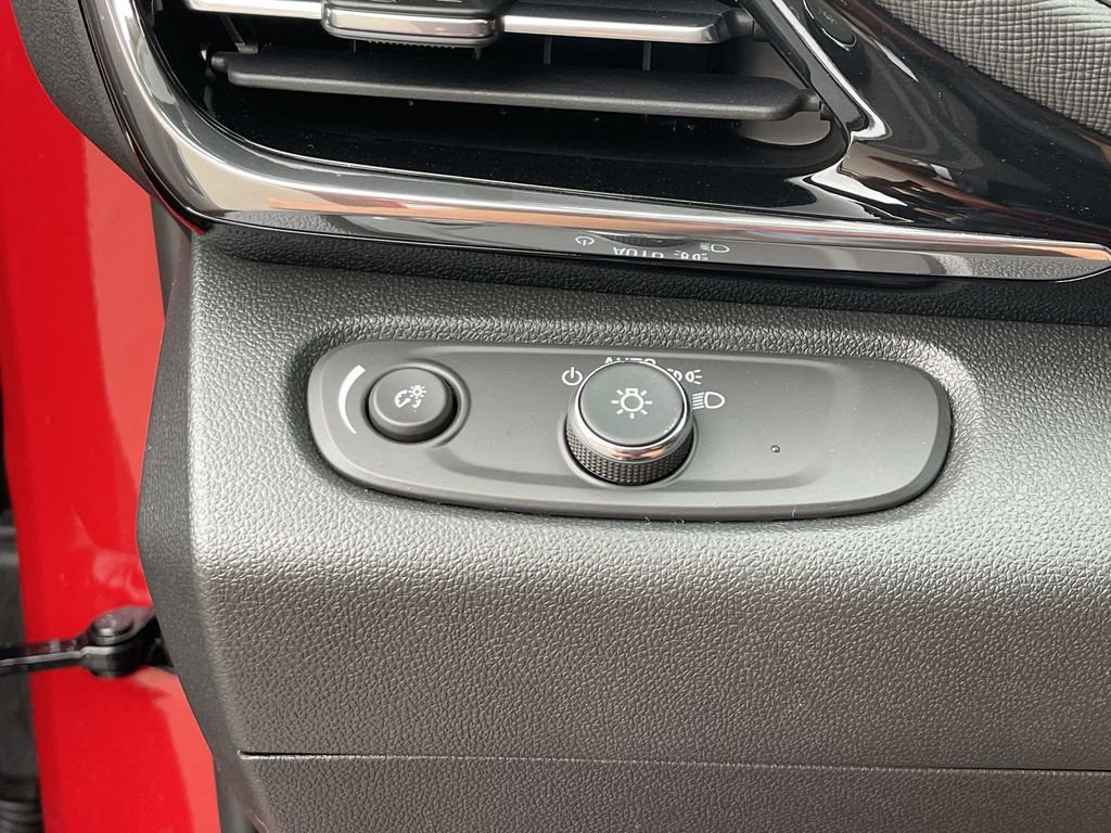 New 2026 Buick Envista Sport Touring image 18