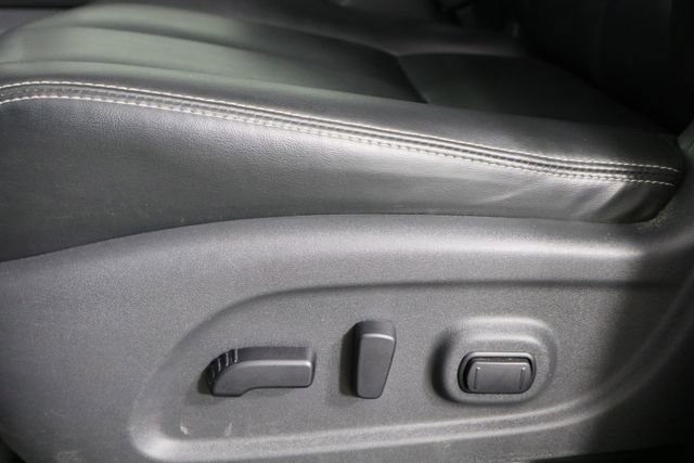 Used 2023 Nissan Murano SV image 24