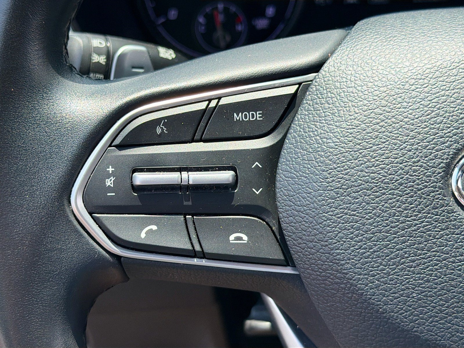 Used 2023 Hyundai Santa Fe SEL FWD image 16