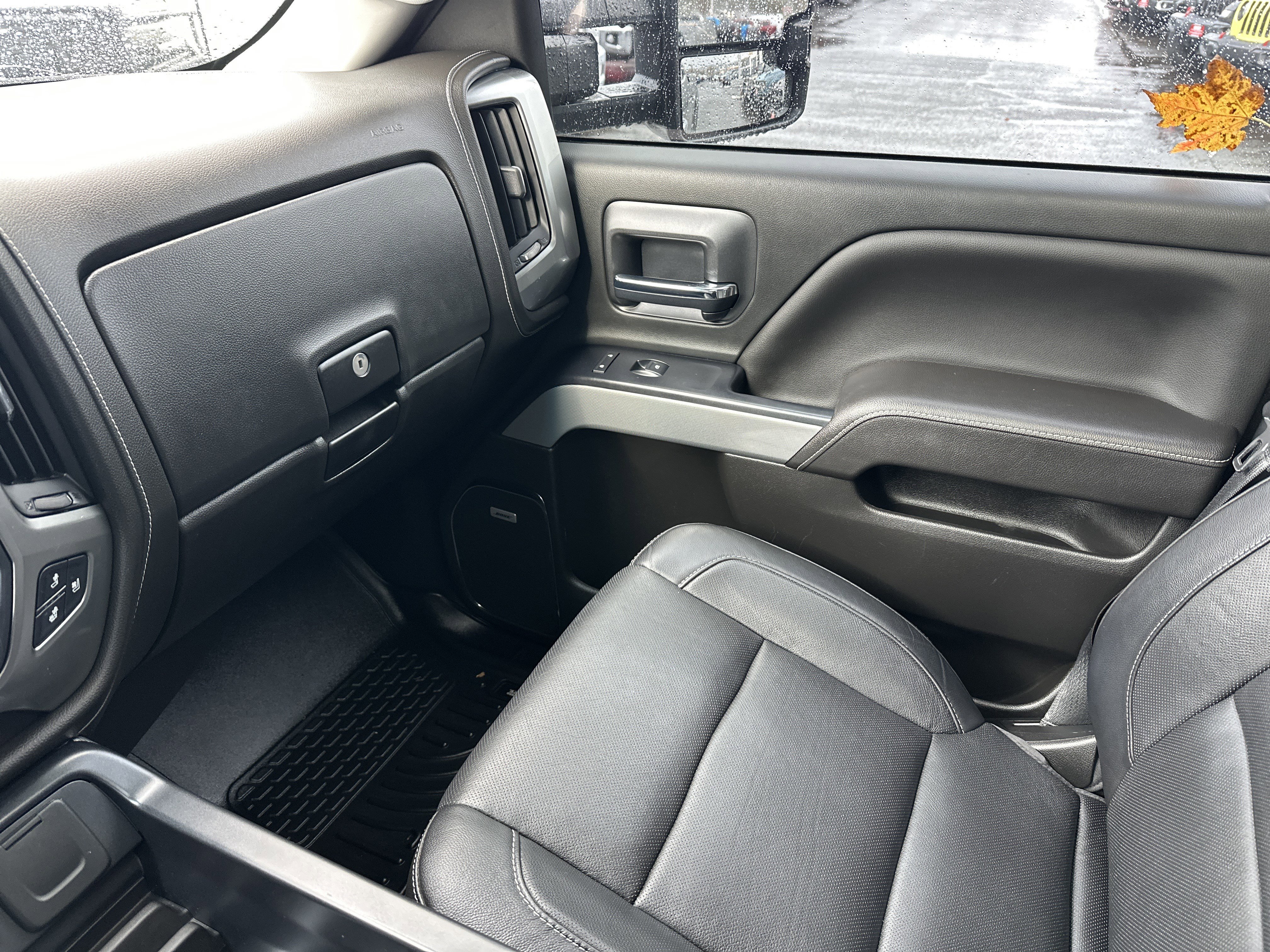 Used 2018 Chevrolet Silverado 2500 LTZ w/ Duramax Plus Package image 23