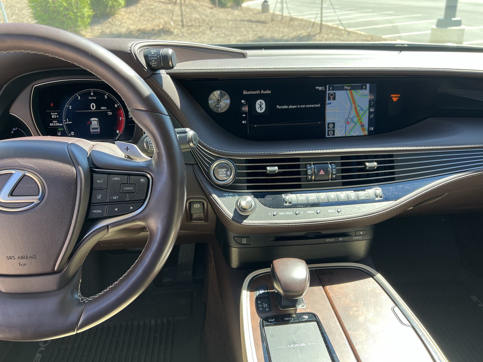 Used 2018 Lexus LS 500 w/ Accessory Package (Z2) RWD image 31
