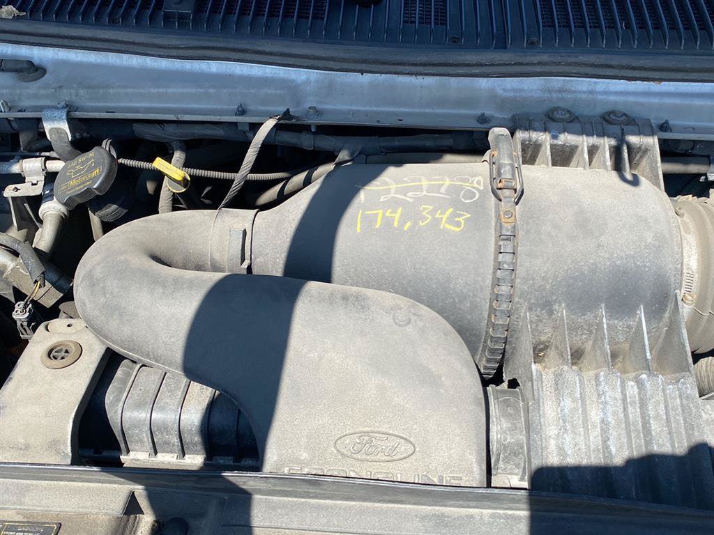 Used 2013 Ford E-350 and Econoline 350 XL w/ PWR Windows & Locks Group RWD image 2