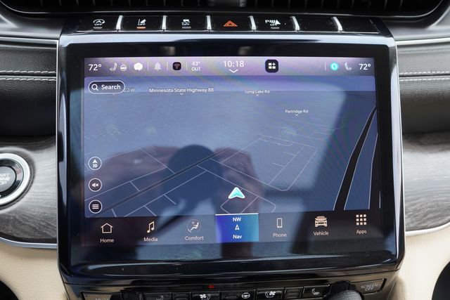 Certified 2022 Jeep Grand Cherokee Limited w/ Luxury Tech Group II image 27