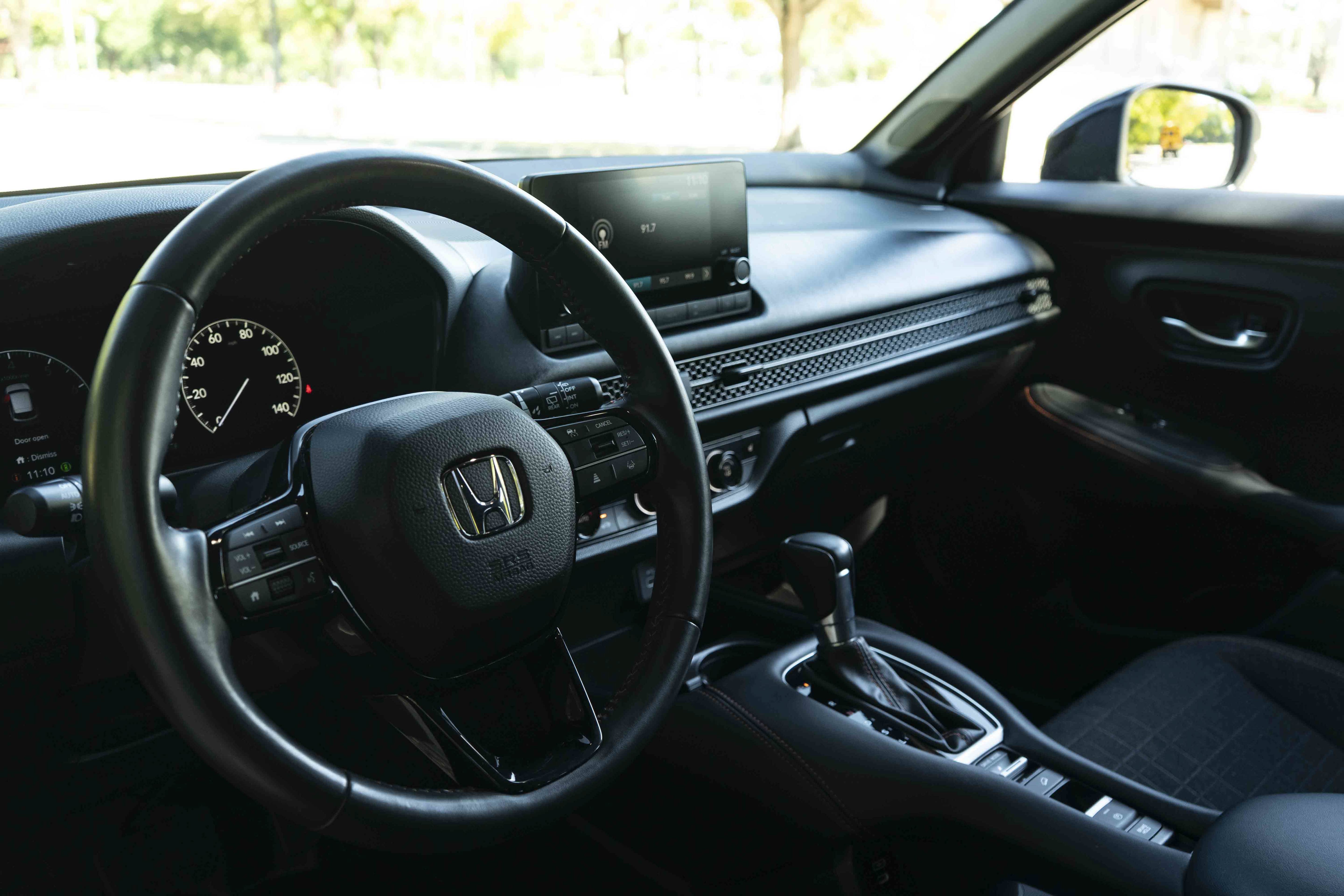 Used 2024 Honda HR-V Sport image 16