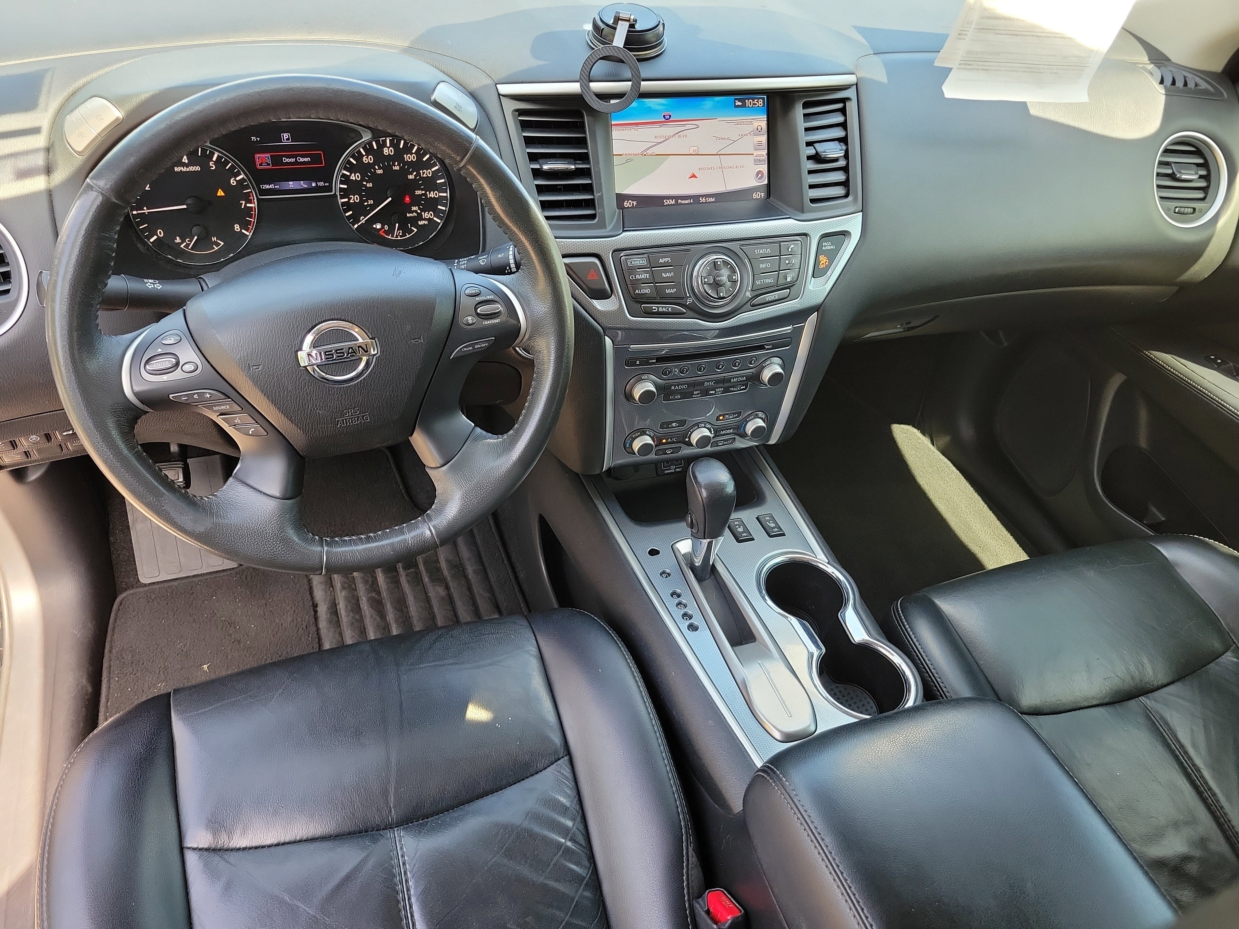 Used 2018 Nissan Pathfinder SL FWD image 9