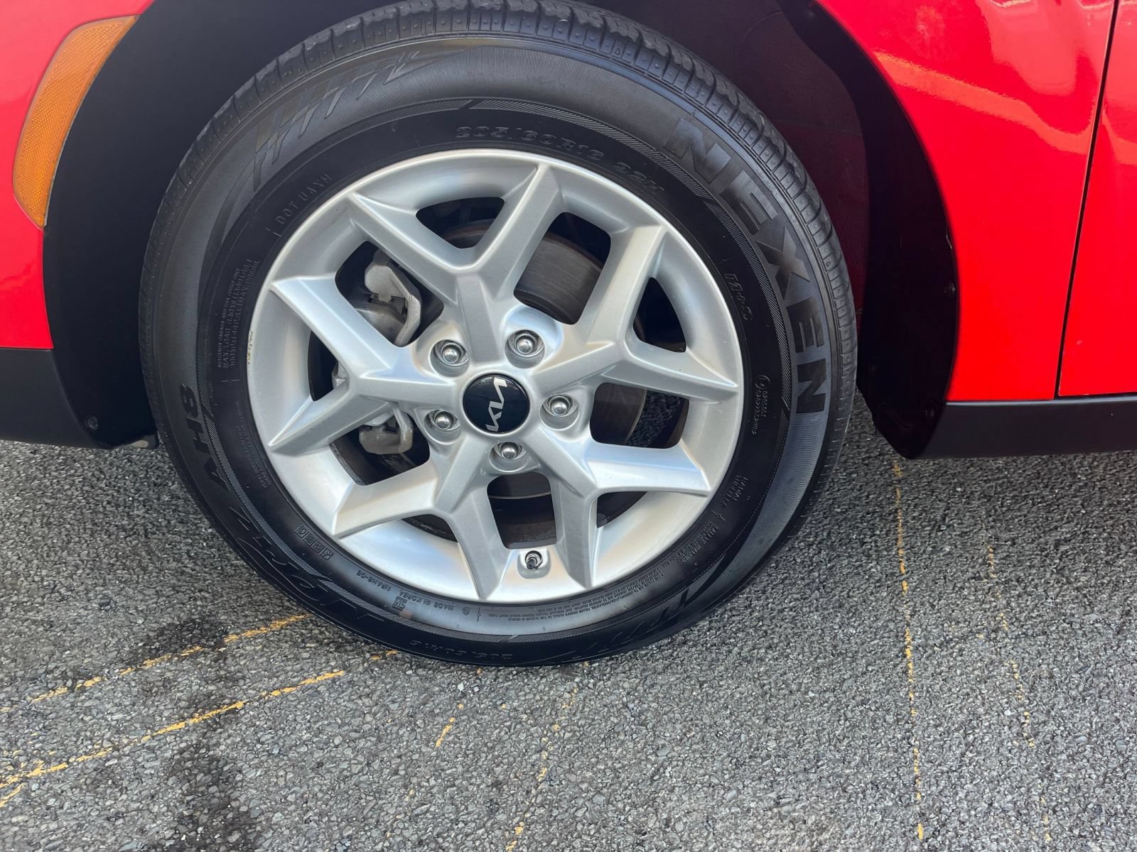 Used 2025 Kia Soul LX w/ LX Technology Package FWD image 27
