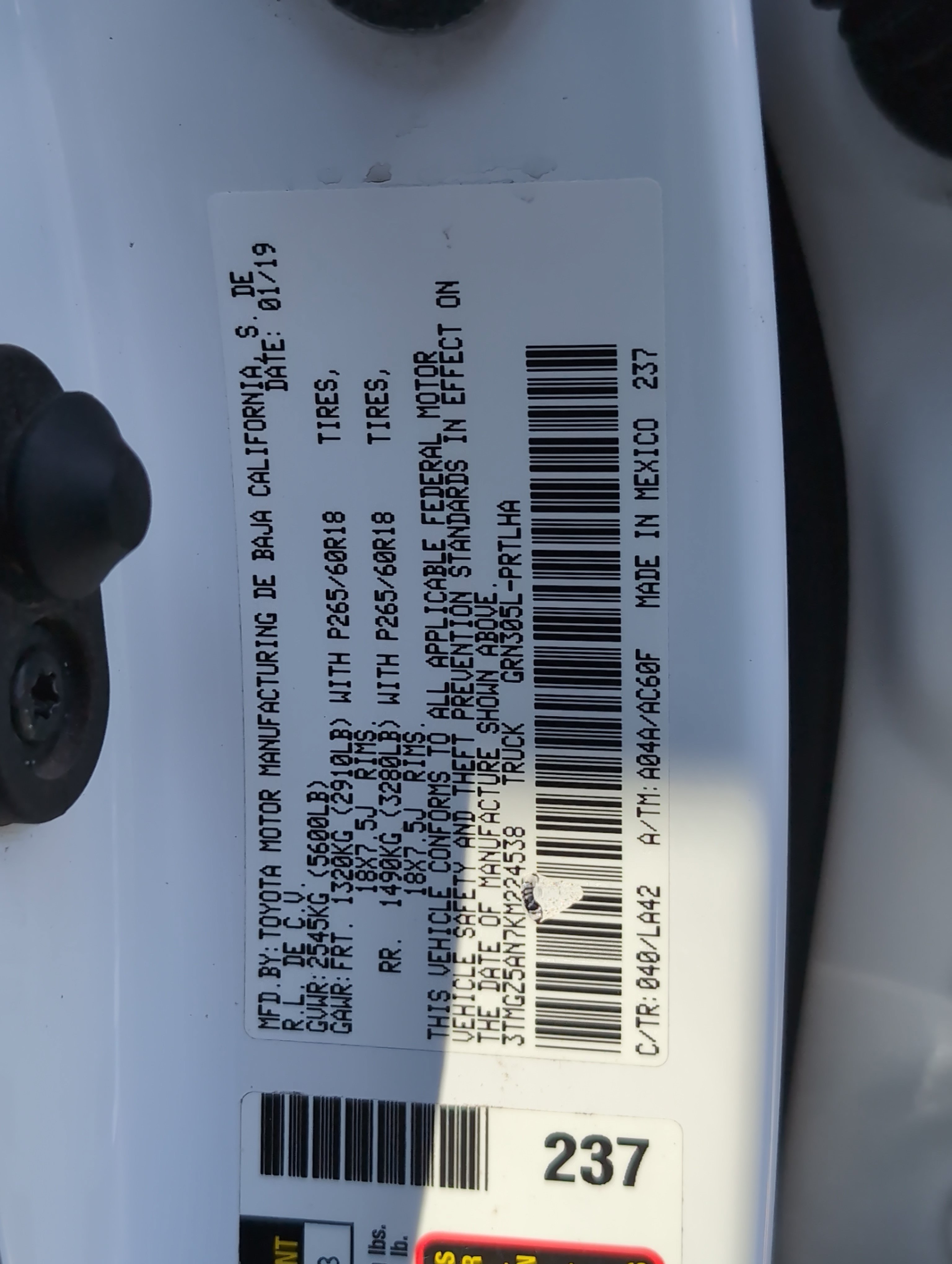 Used 2019 Toyota Tacoma Limited AWD/4WD image 35
