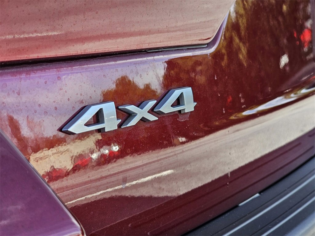 Used 2025 Jeep Grand Cherokee Laredo X w/ Luxury Tech Group I image 12