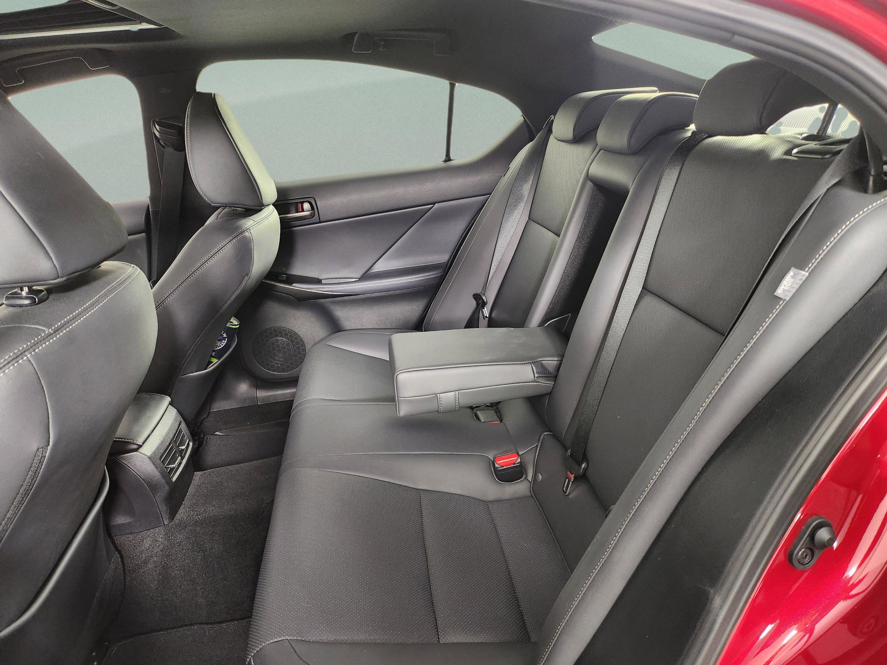 Certified 2023 Lexus IS 300 w/ Comfort Package image 27