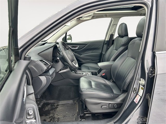 Used 2020 Subaru Forester Limited image 9