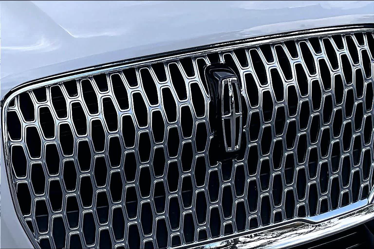 Used 2023 Lincoln Corsair FWD image 29
