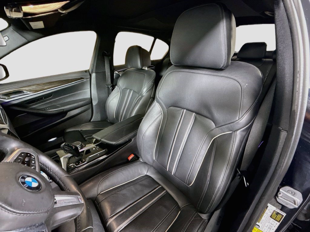 Used 2020 BMW M550i xDrive AWD/4WD image 21
