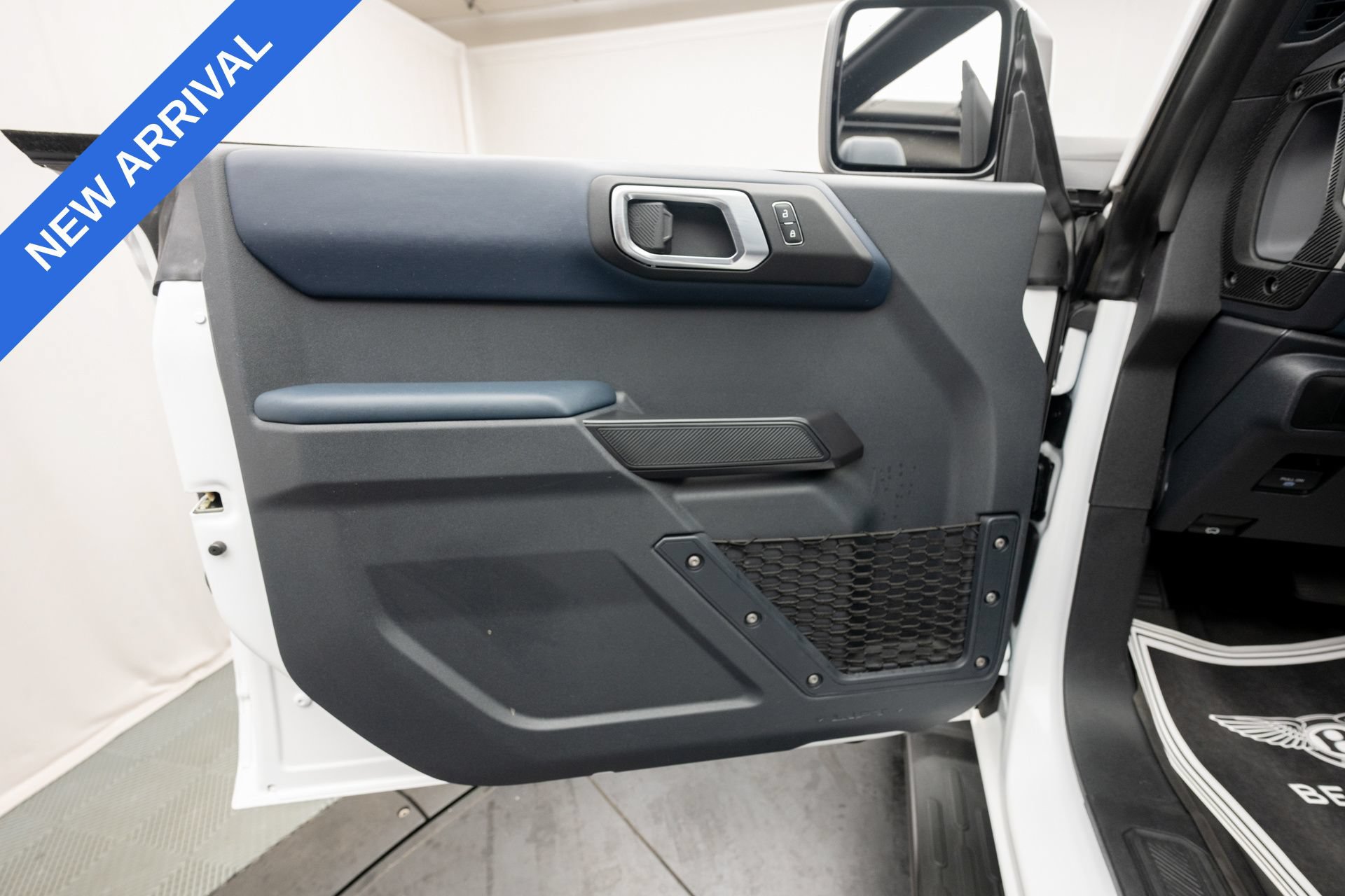 Used 2024 Ford Bronco Outer Banks AWD/4WD image 33
