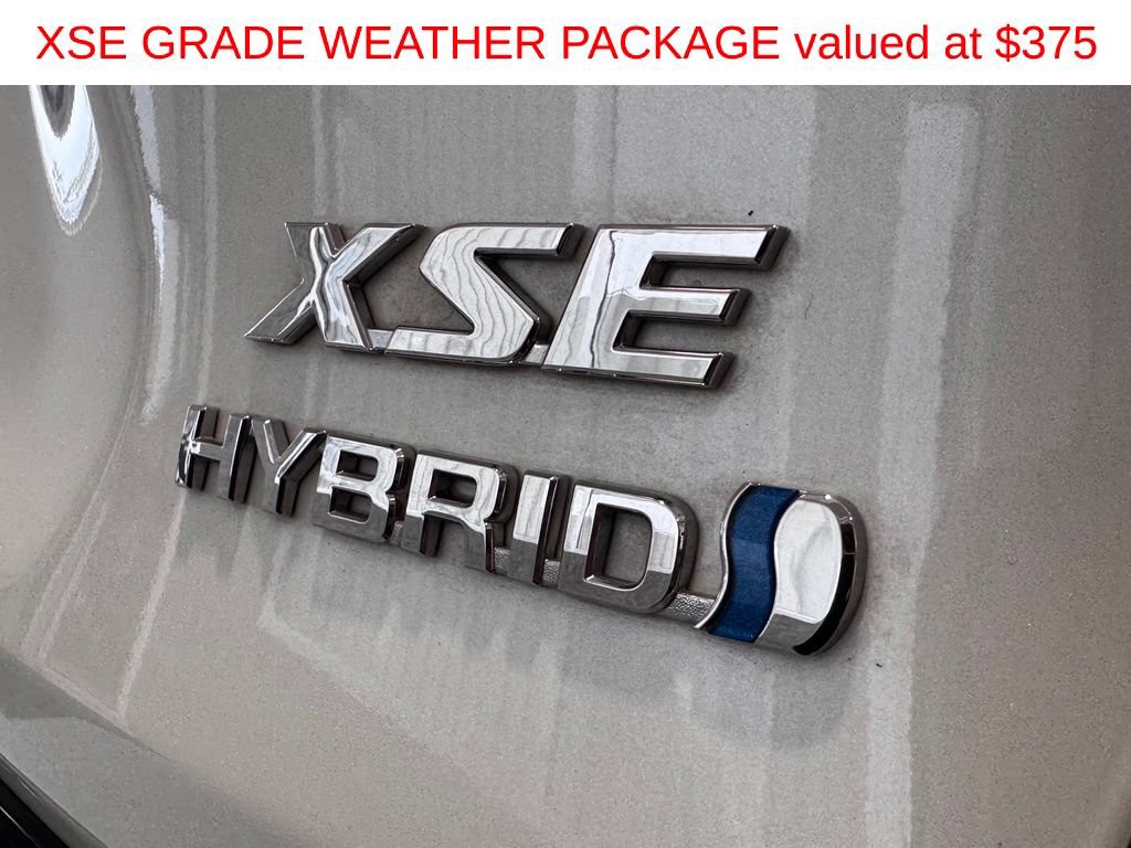 Certified 2021 Toyota RAV4 XSE w/ XSE Grade Weather Package AWD/4WD image 9