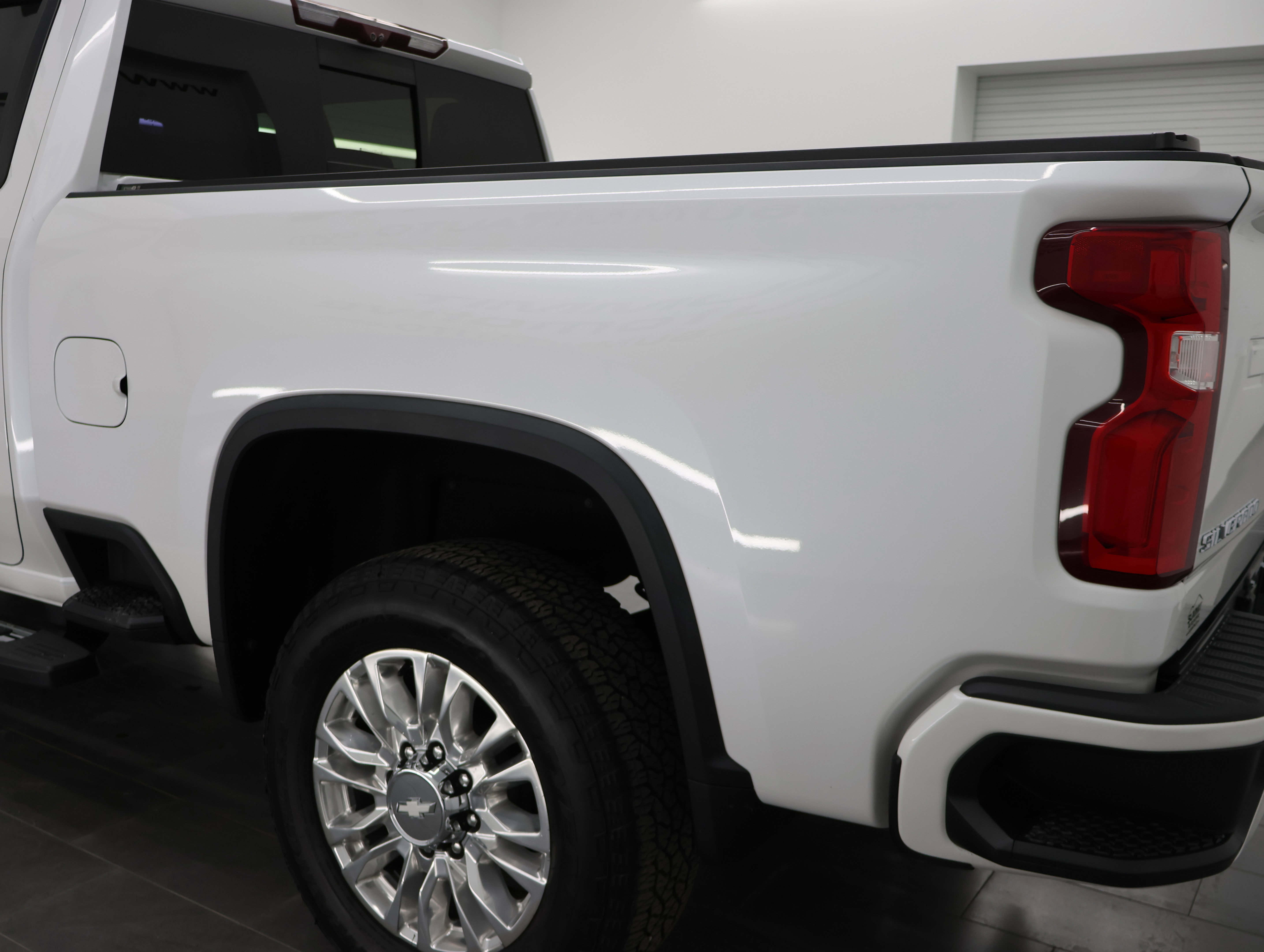 Used 2021 Chevrolet Silverado 2500 High Country w/ Z71 Off-Road Package AWD/4WD image 37