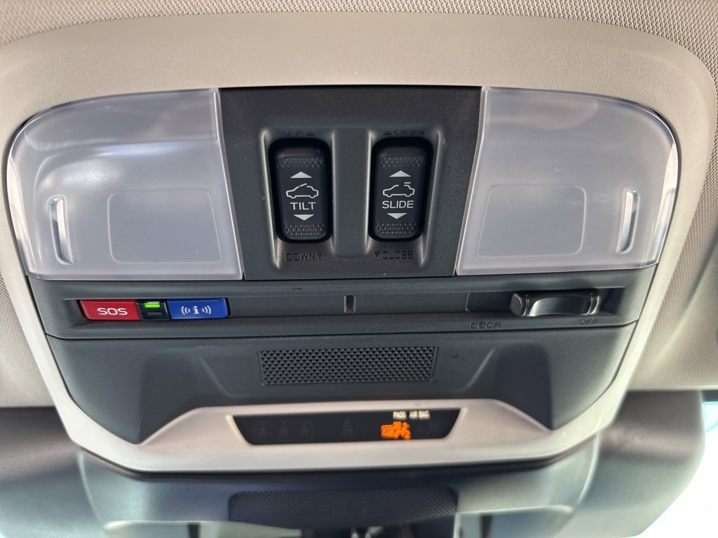 Used 2025 Subaru Crosstrek 2.5i Limited w/ Popular Package #3A image 19