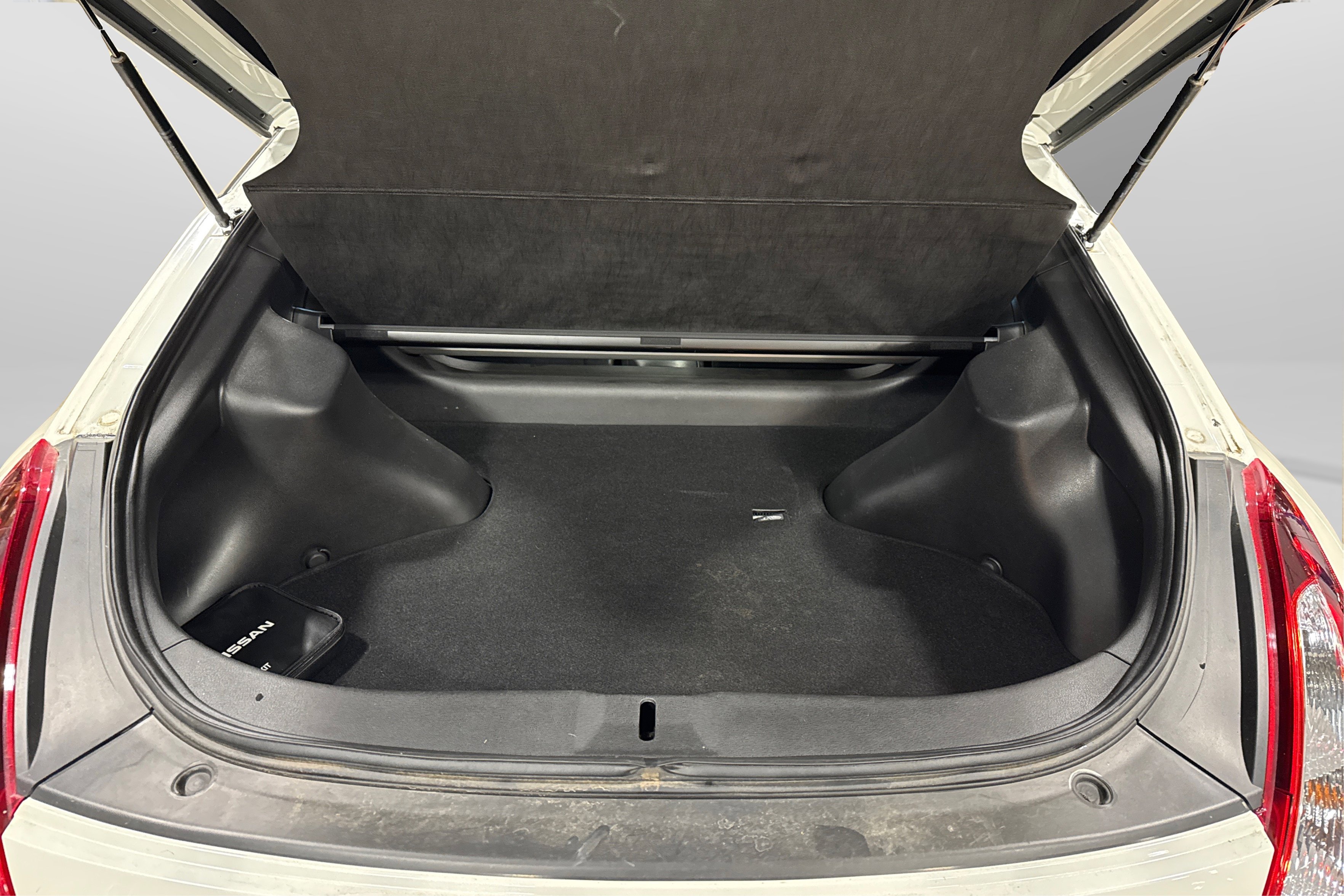 Used 2020 Nissan 370Z Touring Sport image 40