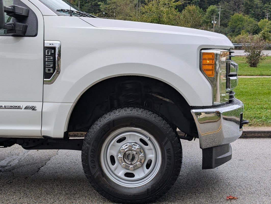 Used 2019 Ford F250 XL w/ Power Equipment Group AWD/4WD image 16