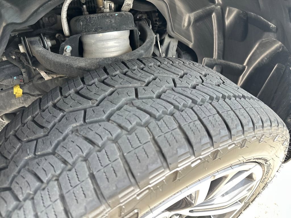 Used 2025 RAM 1500 Tungsten w/ Off Road Group AWD/4WD image 14