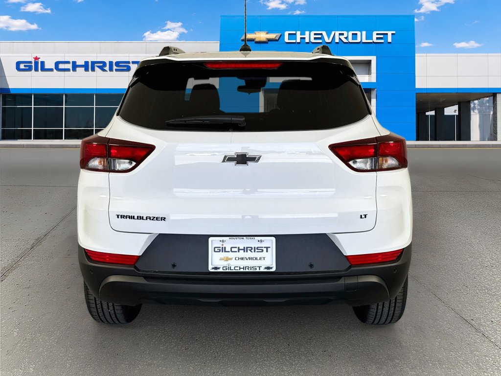 New 2026 Chevrolet TrailBlazer LT w/ Midnight Edition FWD image 7