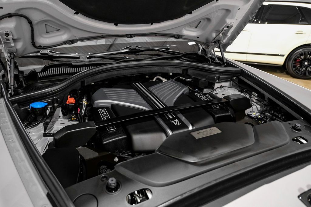 Used 2023 Rolls-Royce Cullinan Black Badge w/ Driver's Package image 68