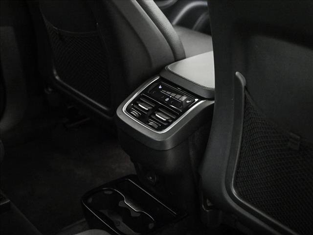 Used 2025 Volvo XC90 B6 Plus w/ Protection Package Premier image 18