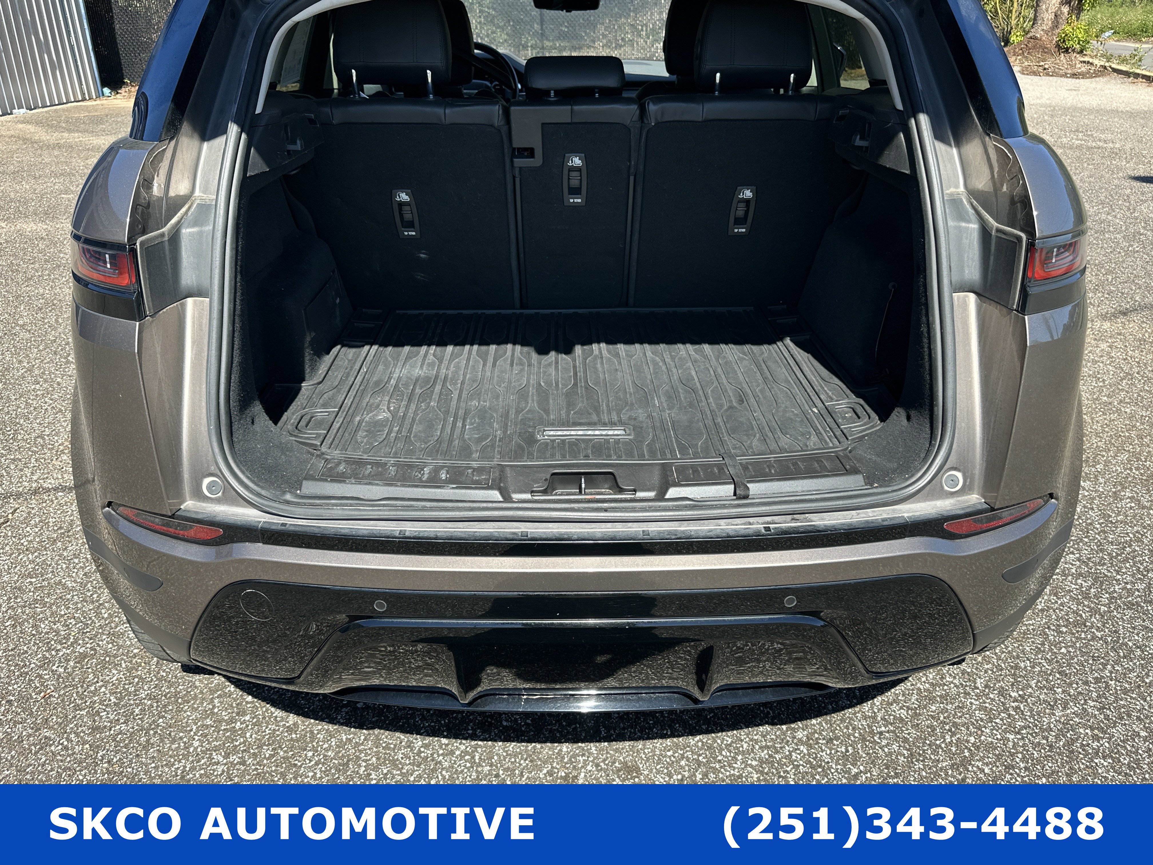 Used 2020 Land Rover Range Rover Evoque SE image 21