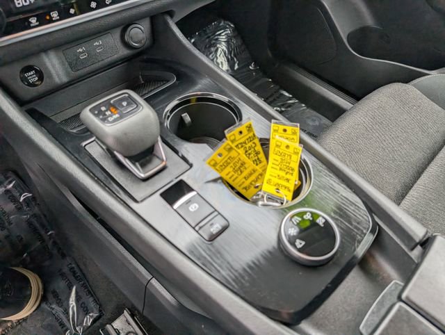 Used 2024 Nissan Rogue SV image 4