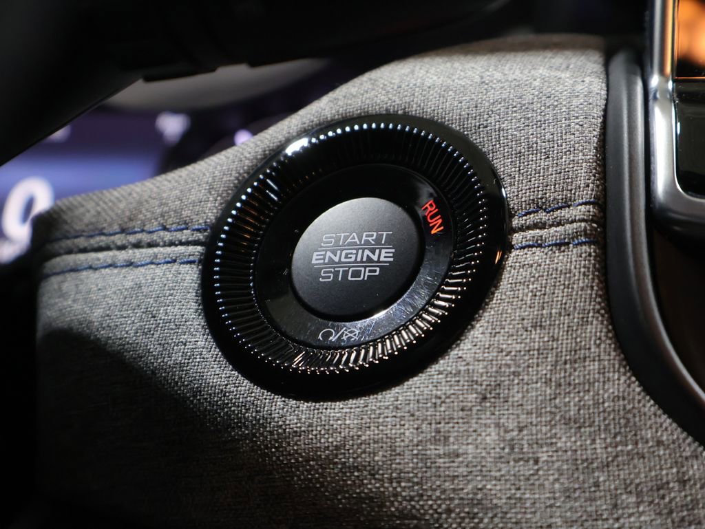 Used 2023 Jeep Compass Latitude w/ Convenience Group AWD/4WD image 27