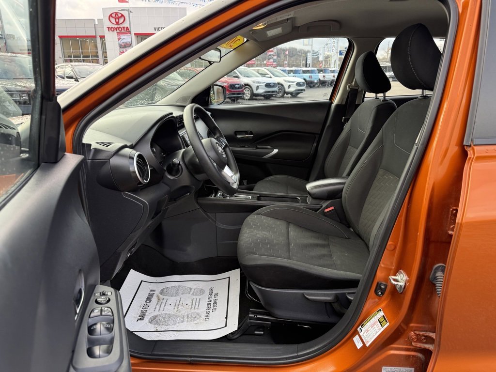 Used 2024 Nissan Kicks SV image 14
