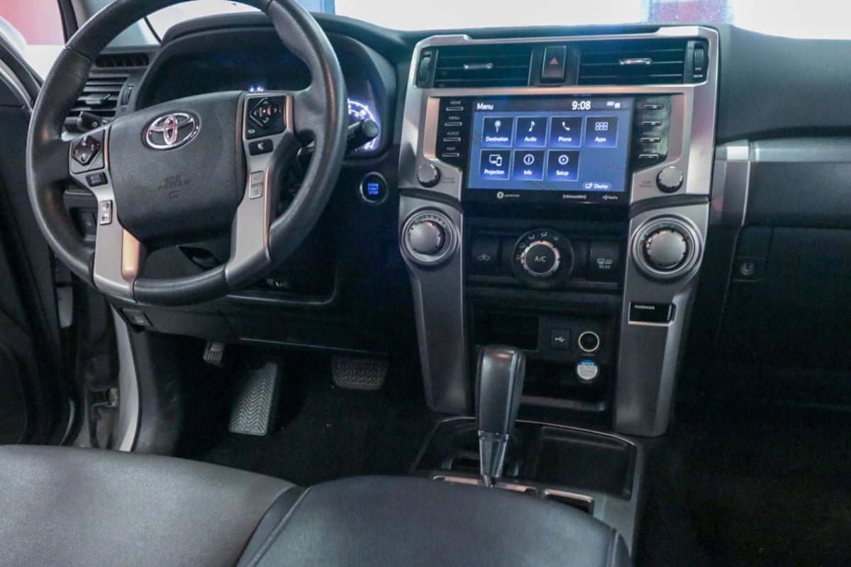 Used 2020 Toyota 4Runner SR5 Premium w/ Moonroof Package RWD image 25