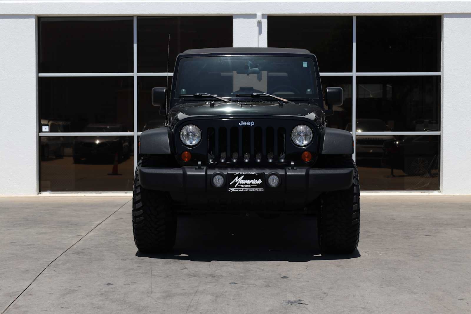 Used 2010 Jeep Wrangler Unlimited Sport AWD/4WD image 5