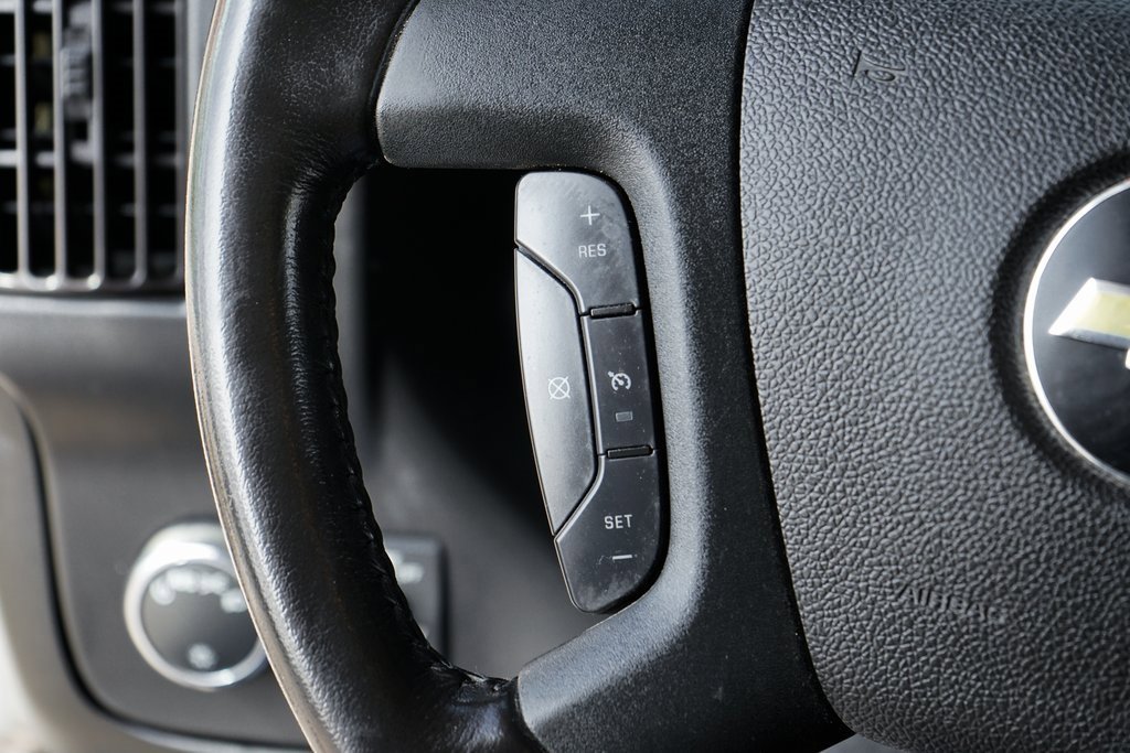 Used 2021 Chevrolet Express 3500 w/ Power Convenience Package image 23