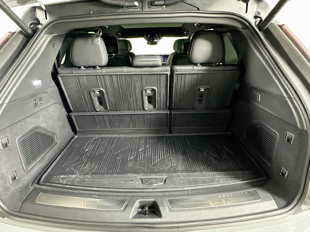 New 2026 Cadillac Escalade IQ Sport 1 w/ LPO, Floor Liner Package AWD/4WD image 31