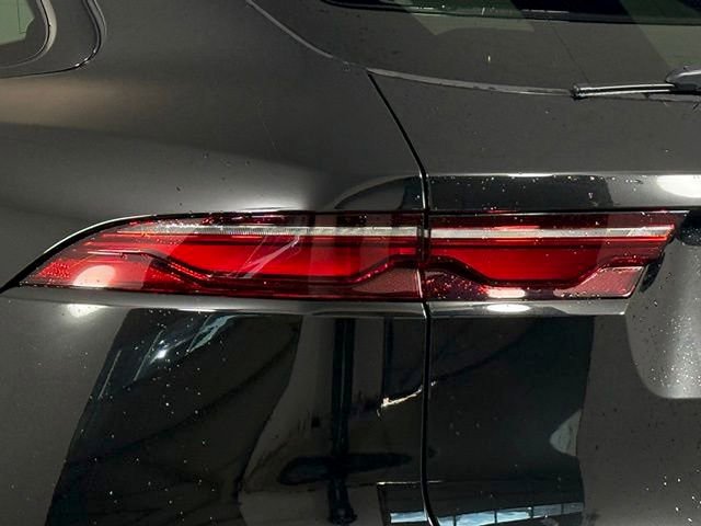 New 2026 Jaguar F-PACE R-Dynamic S image 16