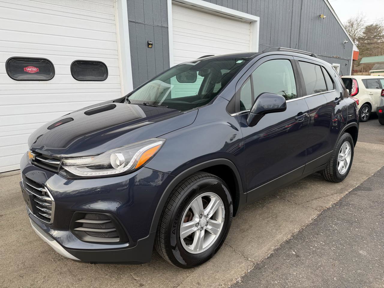 Used 2018 Chevrolet Trax LT image 1